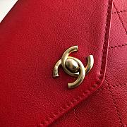 Chanel red gold hardware flap bag  - 6