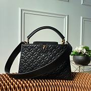 Louis Vuitton Quilting Capucines MM 31cm - 1