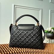 Louis Vuitton Quilting Capucines MM 31cm - 5