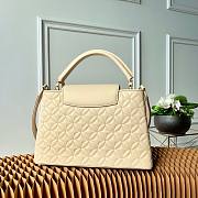 Louis Vuitton Quilting Capucines PM Cream 31cm - 5