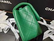 Chanel classic flap caviar leather bag gold hardware green 25cm - 2