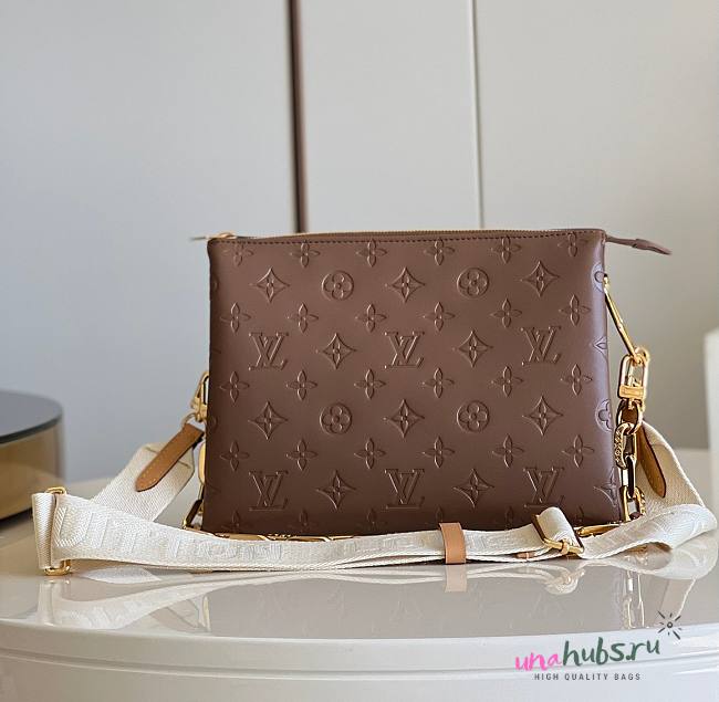 Louis Vuitton Coussin PM in Brown 26cm - 1