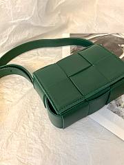 Bottega Veneta Chain Cassette Mini Green Bag - 6