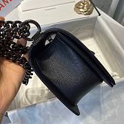 Chanel boy caviar leather all black 25cm - 6