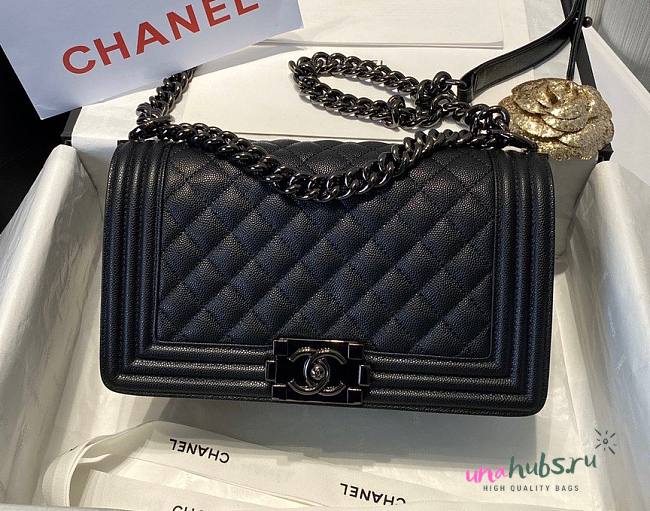 Chanel boy caviar leather all black 25cm - 1