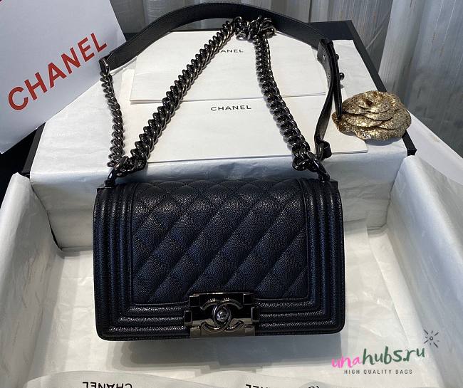 Chanel boy caviar leather all black small 20cm - 1