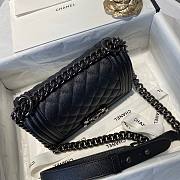 Chanel boy caviar leather all black small 20cm - 5