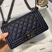 Chanel boy caviar leather all black small 20cm - 6