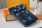 Louis Vuitton Phone Pouch M80466 - 4