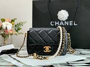 Chanel classic flap bag with pearl  - 1