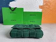 Bottega Veneta THE CHAIN CASSETTE Green Velvet - 6