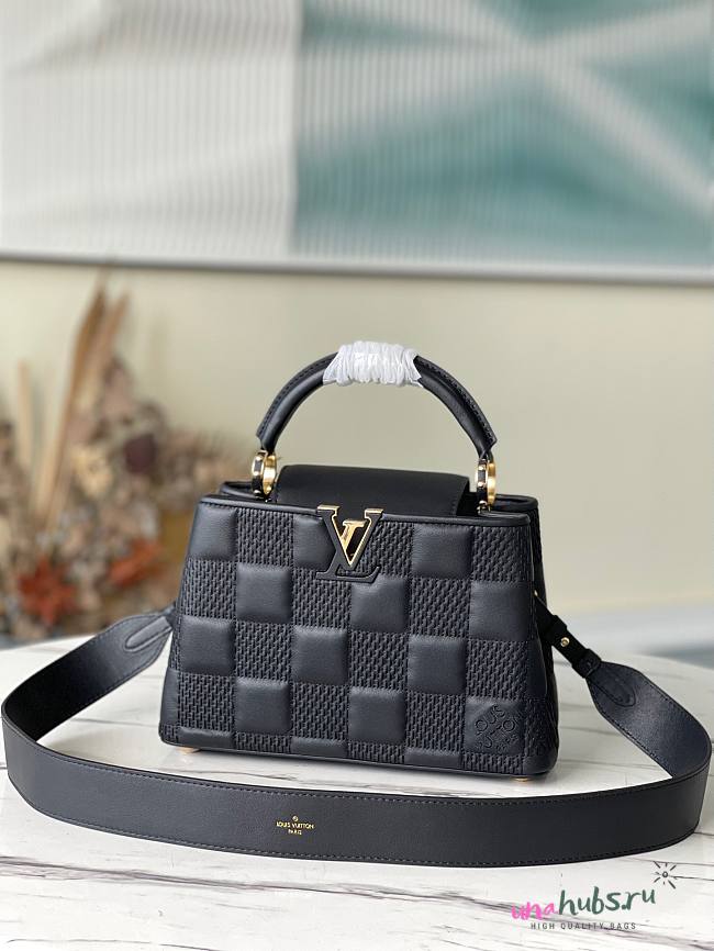 Louis Vuitton Capucines Black BB M59225  - 1