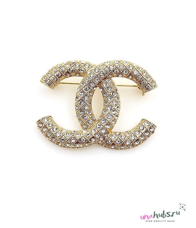 Chanel gold brooch - 1