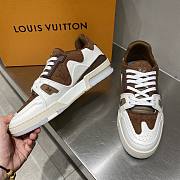 Louis Vuitton monogram reverse trainer shoes - 5