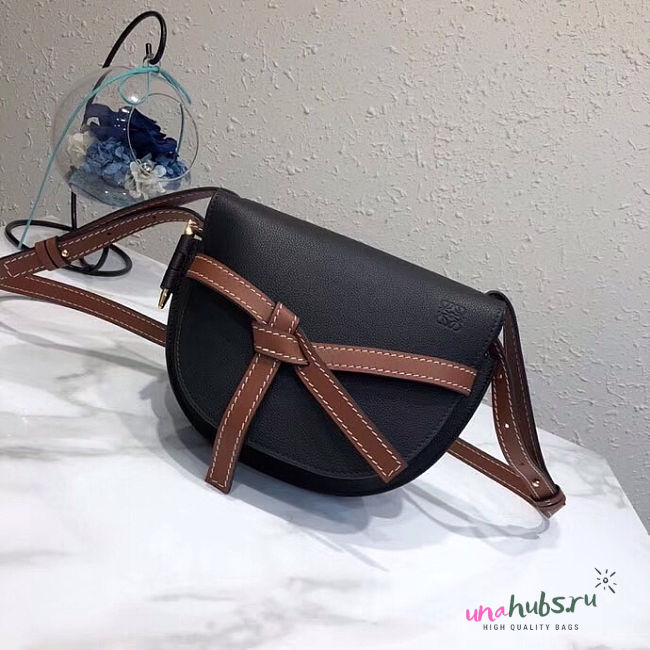 Loewe Small Gate bag in natural calfskin black 20cm - 1