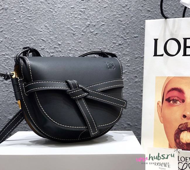 Loewe Small Gate bag in black calfskin 20cm - 1