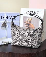 Loewe Cubi Small Anagram white leather bag - 4