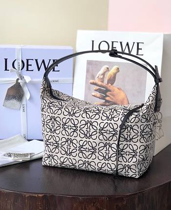 Loewe Cubi Small Anagram white leather bag