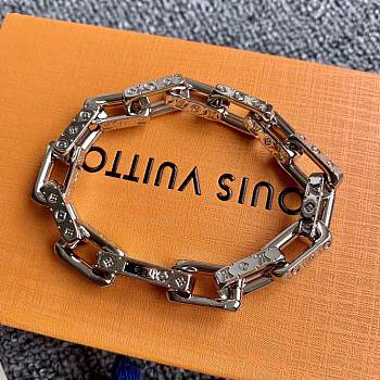 Louis Vuitton chain bracelet metal 