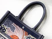 Dior mini book tote embroided orange - 4