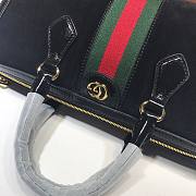 Gucci gg supreme black velvet handle bag  - 4