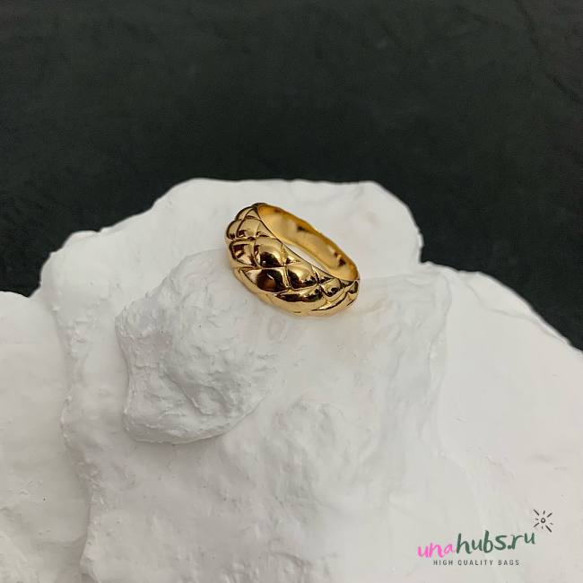 BV ring in gold - 1