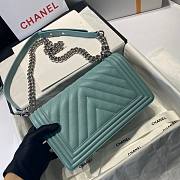 Chanel boy V flap bag 25cm - 4