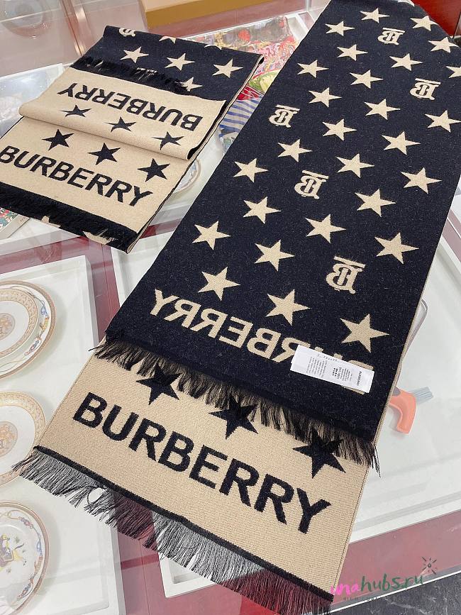 Burberry scarf 2 colors - 1