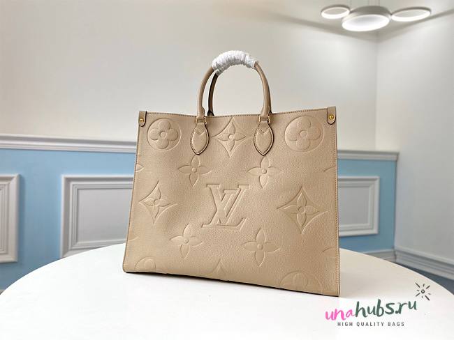 Louis Vuitton Onthego GM Beige - 1