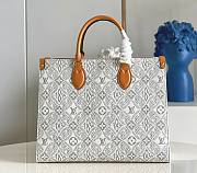 Louis Vuitton OnTheGo MM M59614  - 1