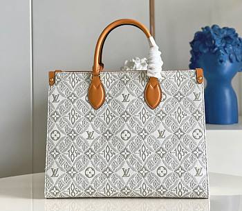 Louis Vuitton OnTheGo MM M59614 