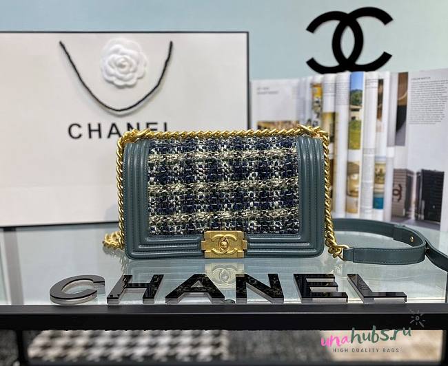  Chanel Boy Calfskin Blue Gold hardware 25cm - 1