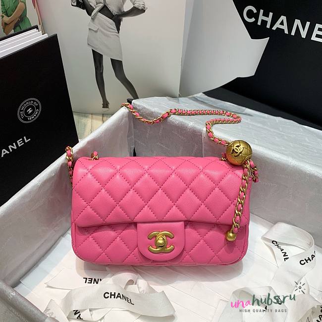 Chanel Lambskin & Gold-Tone Small Metal Flap Bag Pink 20cm - 1
