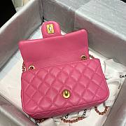 Chanel Lambskin & Gold-Tone Small Metal Flap Bag Pink 20cm - 4