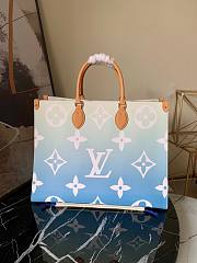 Louis Vuitton OnTheGo GM Blue M57639  - 5