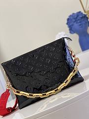 Louis Vuitton Coussin MM H27 in Patent Leather  - 3