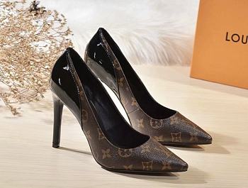 Louis Vuitton monogram and patent CHERIE PUMP heels