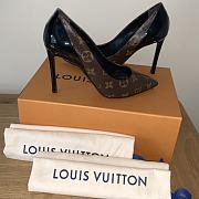 Louis Vuitton monogram and patent CHERIE PUMP heels - 6