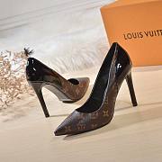 Louis Vuitton monogram and patent CHERIE PUMP heels - 5