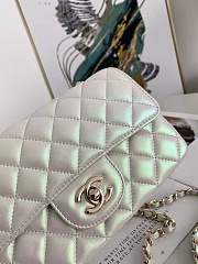 Chanel Classic Handbag Iridescent Ivory silver hardware 25cm - 2