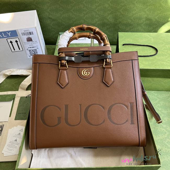 Gucci  Gucci Diana Large Logo Tote Bag - 1