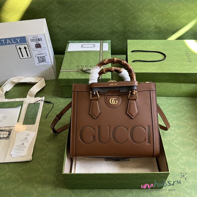 Gucci Gucci Diana Logo Medium Tote Bag - 1