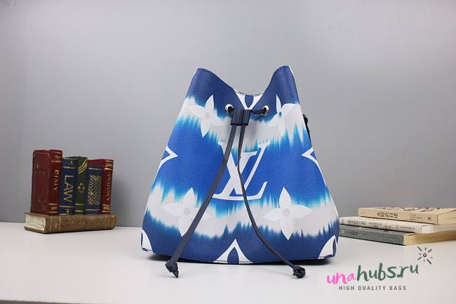 Louis Vuitton Neonoe Giant Monogram Blue  - 1