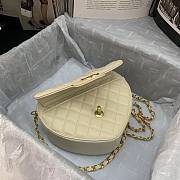 Chanel New Heart Shaped Bag AS2060 Cream - 4