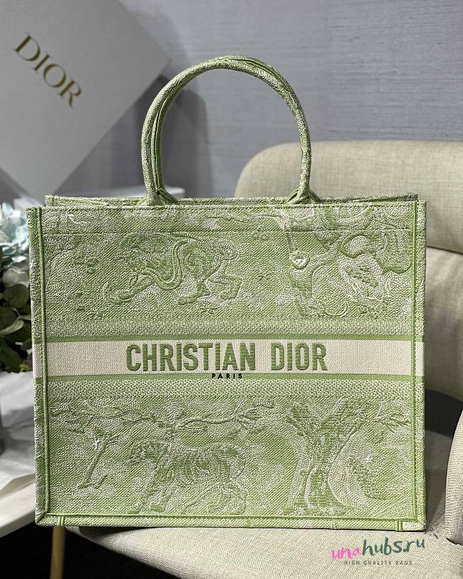 Dior book tote green embroided bag 41cm - 1