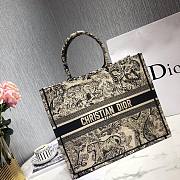 Dior Book Tote Black Tiger large size - 3