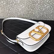 VALENTINO Garavani Medium White Shoulder Bag - 2