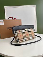 Burberry Small Vintage Society Bag - 3