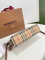 Burberry Small Vintage Society Brown Bag - 5