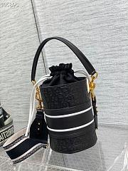 Dior vibe bucket black bag - 6